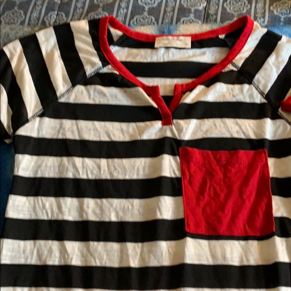A black white and red shirt